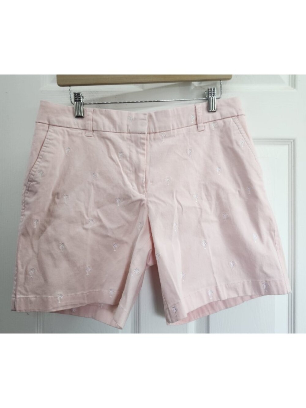 Charlie Paige NWT Pink Chino Shorts Palm Trees M